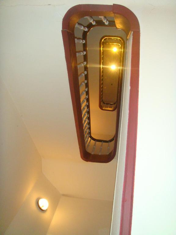 Aparthotel Appart-hôtel Maison De La Lune - Petite D'etterbeek 3*